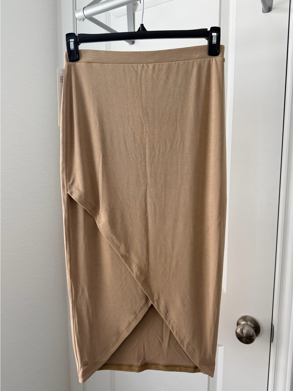 Lululemon Drapey Softstream Column Midi Skirt- NWT Size M